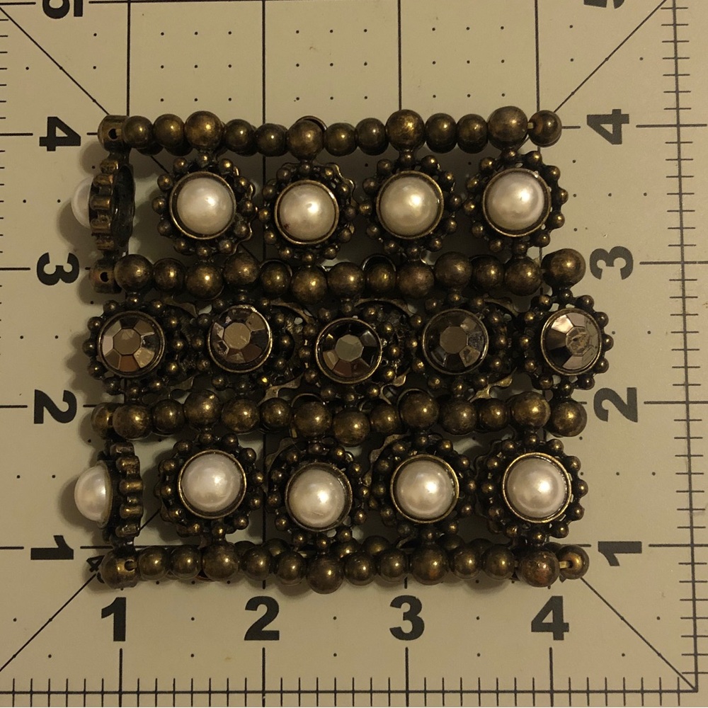 Cuff - Picture 4 of 4